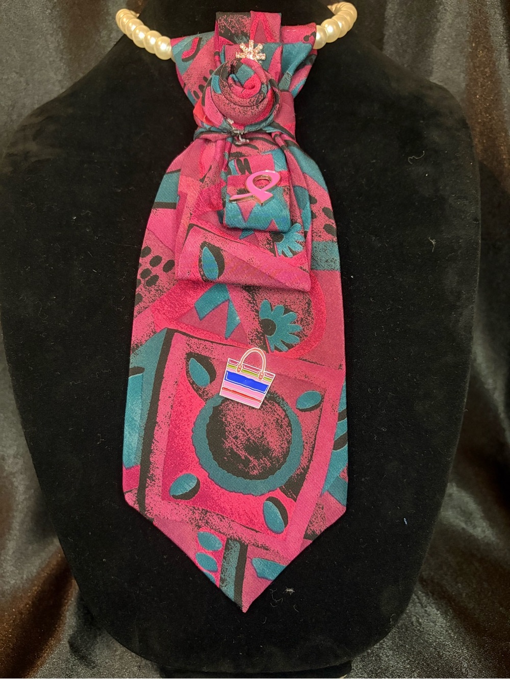 Women’s Fuchsia & Teal Patterned Necktie -